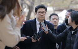 '홈플러스 사태' 김병주MBK 회장 구속기로…사모펀드 업계 촉각