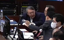 尹측, 몽테스키외·차베스 소환…10시간 50분 변론 마무리