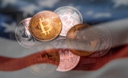 "지정학 불안에 대안투자"…9만7000달러 넘은 비트코인 2주래 최고