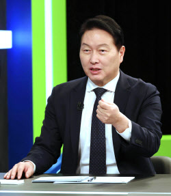 최태원 "성장 정책 틀 바꿔야…AI 국가전략·한일 연대 필요"