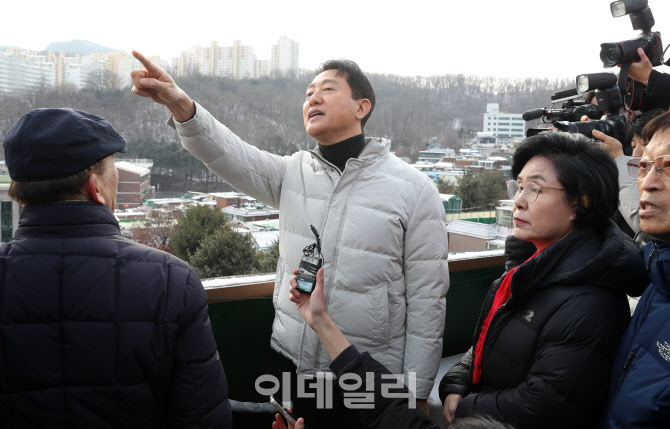  신림7재개발구역 살펴보는 오세훈 시장                                                                                                                                                             