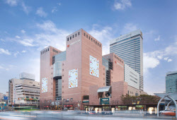 [크레딧 체크포인트]신세계, 저성장 수익 둔화 속 재무안정성 시험대