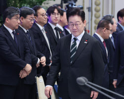 李대통령 “과거 성공 공식 버려야…성장 패러다임 대전환의 시간”[전문]