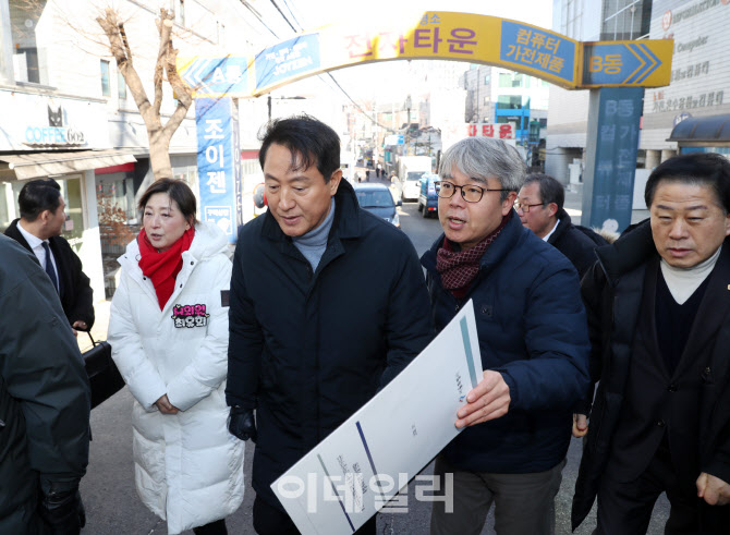  오세훈 시장, 용산전자상가 재개발 현장 방문                                                                                                                                                       