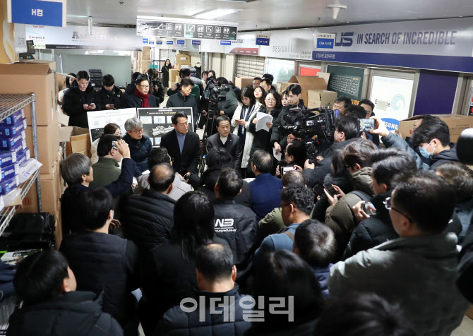  오세훈 시장, 용산전자상가 재개발지역 간담회                                                                                                                                                      