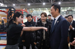 정청래 대표 국가대표와 함께                                                                                                                                                                             