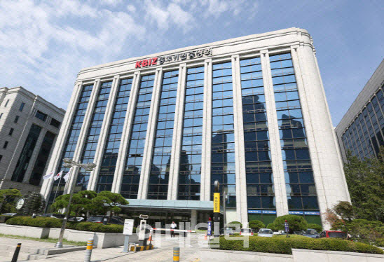 중소기업계 "이해찬 별세 애도...中企 애로해소에 힘써" - 뉴스 썸네일 이미지