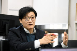 “반도체주 조정은 예측불허…경쟁력 키우고 변동성 줄여야”[센터장의 뷰]