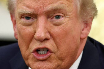 "트럼프 '타코쇼'에 익숙"…코스피, 5040선 장중 최고치 경신