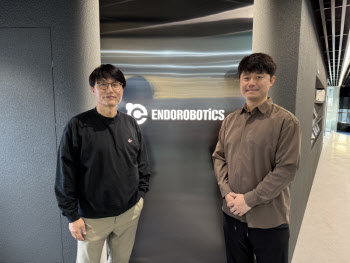 엔도로보틱스 공동대표들 "지분욕심 내는 순간 패착...사제창업, 업계 자리잡길"[사제 공동창...