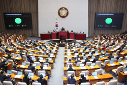 "7월 17일 쉰다"…제헌절, 18년 만에 다시 '공휴일'