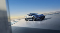 3000만원대 전기차 뉴노멀? 테슬라에 BYD까지 국내 저가 공세