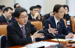 이억원 "거래소는 '공공 인프라'…지분율 제한으로 지배구조 고민"