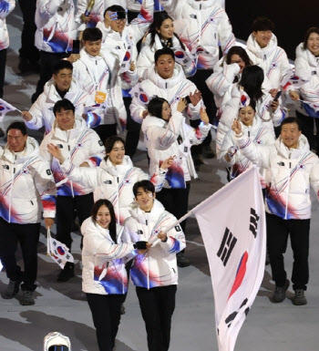 밀라노·코르티나, ‘조화의 불꽃’ 밝히다...동계올림픽 개막