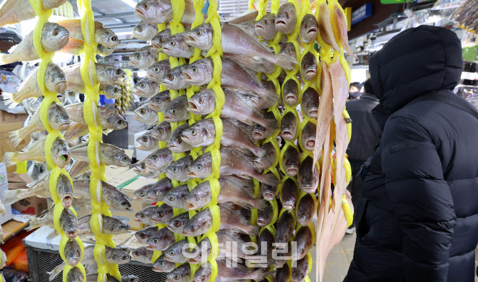 설 명절 앞둔 재래시장                                                                                                                                                                             