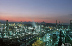 석화침체에 지역경제도 휘청…울산, 끝내 산업위기지역 신청[only 이데일리]