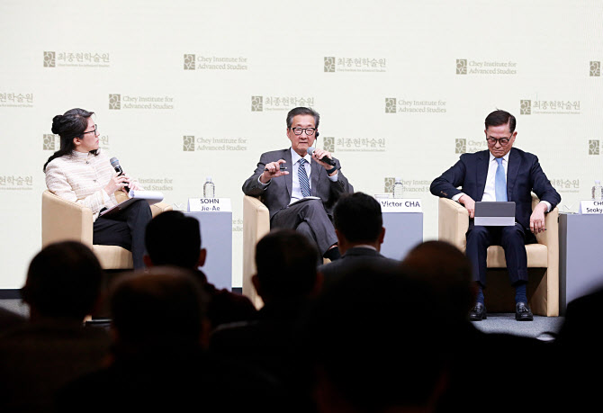 빅터 차  "관세 앞세운 '경제적 강압' 동맹국과 연대 대응해야"