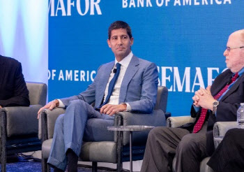 연준 의장 지명자 “AI붐으로 금리인하 가능”…경제학자들은 ‘글쎄’