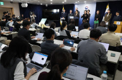 의대 증원 5년간 연평균 668명…의료계·수요자 '유감' 한목소리(종합)