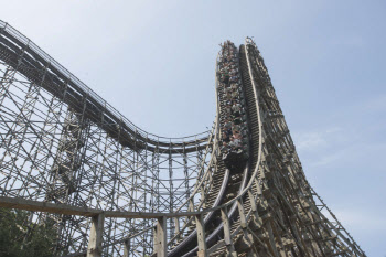 에버랜드, 티익스프레스 14일 재가동…“야외 어트랙션 순차 재개”