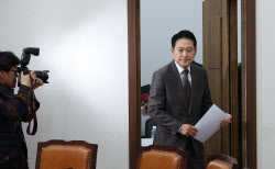 장동혁, 李대통령과 오찬 불참…