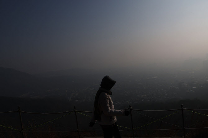 미세먼지 농도 '나쁨'                                                                                                                                                                    