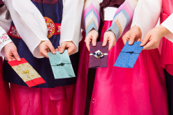 세뱃돈도 달러로 준다…고환율 ‘뉴노멀’이 바꾼 명절 풍경