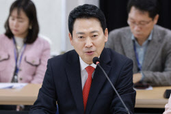 장동혁 "李, 다주택자 사회악 몰이"…민주당 "6채 해명부터" 역공