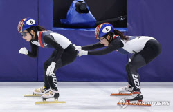 한국 女쇼트트랙, 3000m 계주서 금빛 질주...8년 만에 정상 탈환