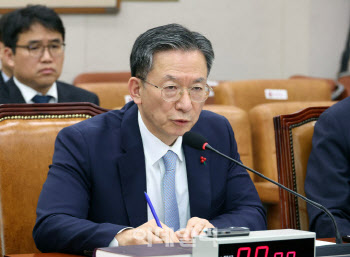 尹 결전의 날…법무장관 "단죄만이 또 다른 전두환·윤석열 막아"