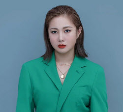 "'주사 이모' 캐던 경찰, 박나래 변호 로펌으로"