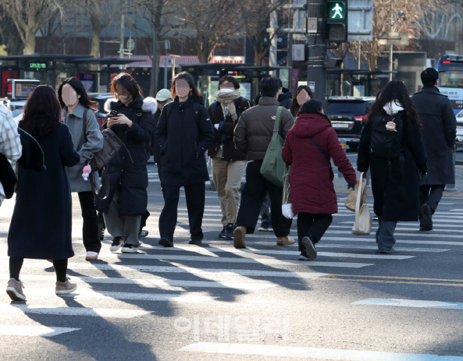  연휴 마친 출근길                                                                                                                                                                                 