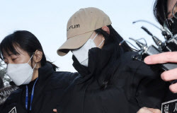 '모텔 연쇄살인' 20대 여성, 챗GPT에 "수면제·술 같이 먹으면 죽나?"
