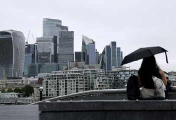 “팔리던 영국, 이제는 산다”…M&A로 성장동력 얻는 英 기업들