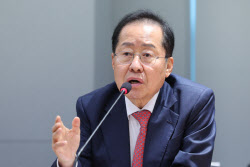 홍준표, 장동혁에 일침 "내란정당 수렁 못 벗어나면 미래 없어"