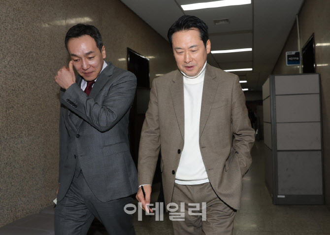 장동혁-김민수, '비공개 최고위 종료'                                                                                                                                                     