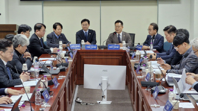 스테이블코인 여당안 막판 논의 착수…TF “절충안 모색”