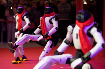 韓 반도체마저 위협…中 첨단기술 굴기 10년, 무서운 질주