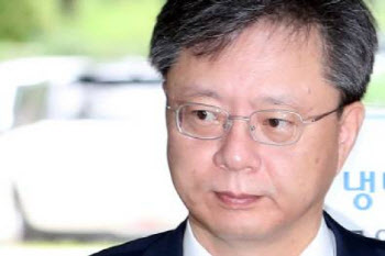 우병우, '활명수 파는' 동화약품 사외이사·감사위원 선임 전망