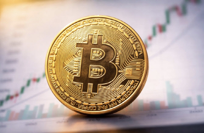 ‘3주만에 최대’ ETF자금 순유입…매도압력 낮아진 비트코인