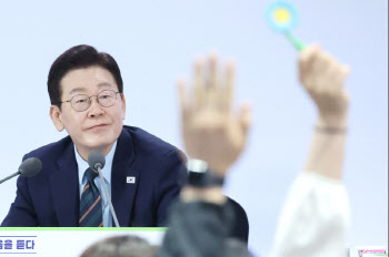 분당 집 내놓은 李대통령 "시세차익 25억? 투기꾼 취급 과해"