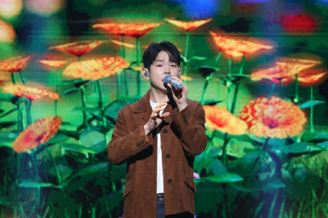 폴킴, 감미로운 목소리                                                                                                                                                                             