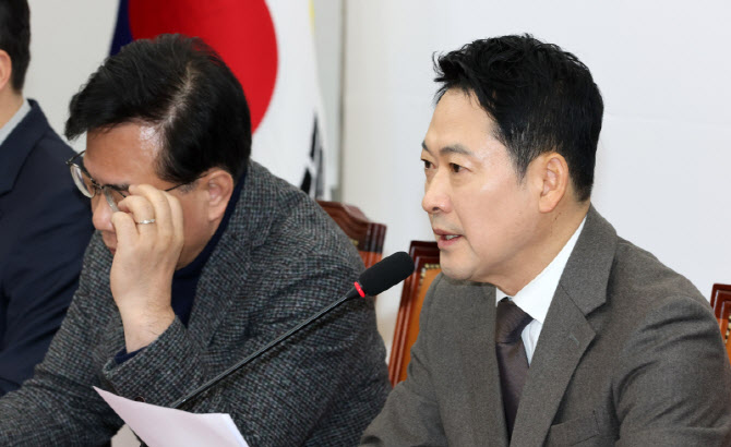 최고위원회의 주재하는 장동혁 대표                                                                                                                                                                 