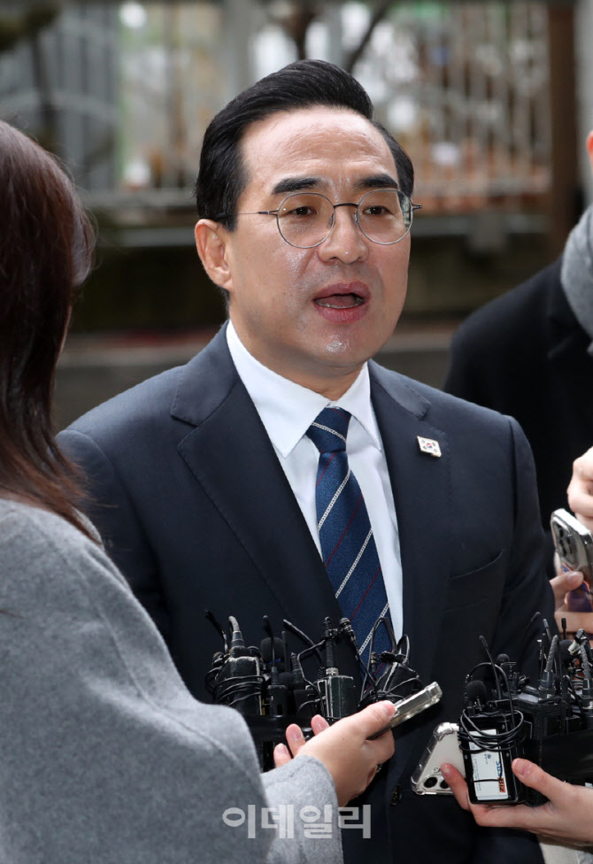 취재진에 발언하는 박홍근 장관 후보자                                                                                                                                                             