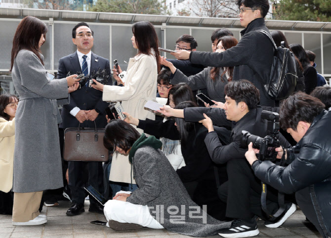  예금보험공사 출근하는 박홍근 장관 후보자                                                                                                                                                         