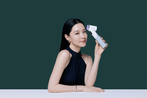 '저속노화' 프리미엄 뷰티디바이스 '리아좀', 8일 롯데홈쇼핑 론칭 - 뉴스 썸네일 이미지