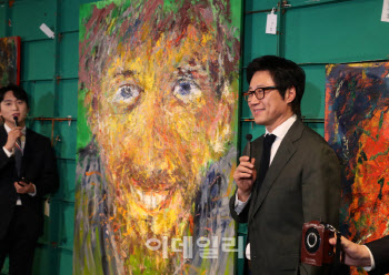 화가로 변신한 박신양 배우