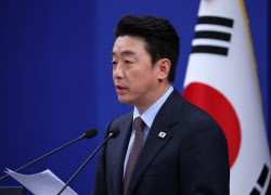 [속보] 靑 “UAE서 600만 배럴 이상 원유 긴급 도입 확정”