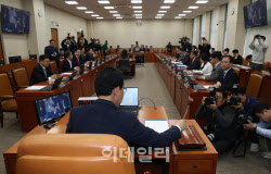 [포토]대미투자특별법, '국회 특위서 여야 만장일치로 통과'                                                                                                                                      