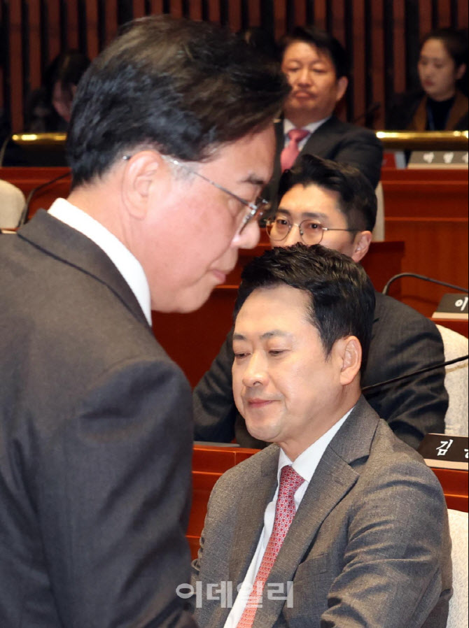 송언석, '탈당한 尹...우리와 관련 없고 앞으로도 그럴 것'                                                                                                                                 